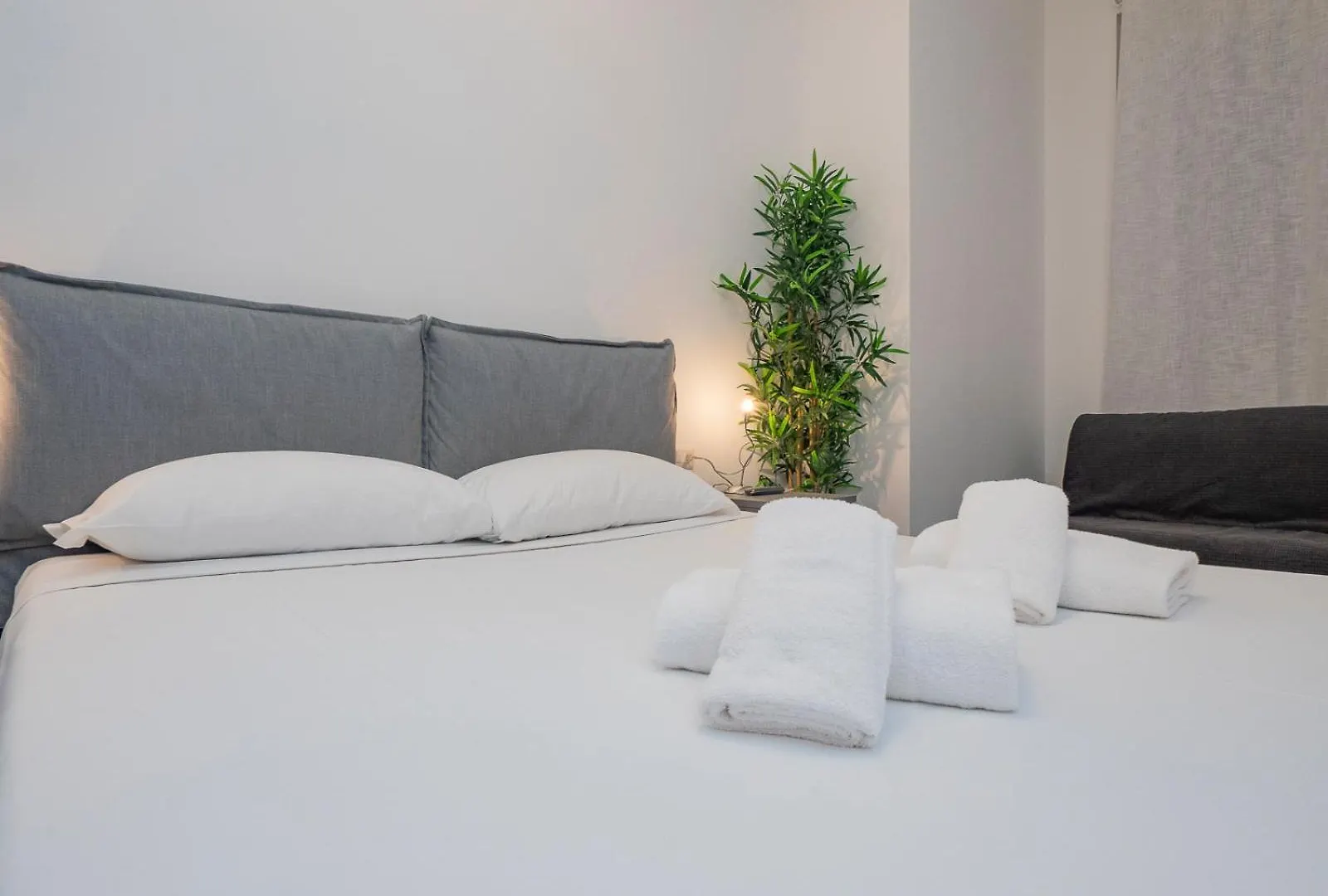 I Host Apartment - Melloni 34 Milano